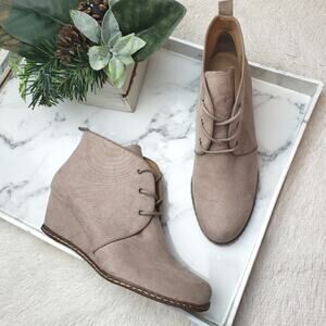 FRANCO SARTO Tan Annabelle Lace Up Wedge Ankle Boots Size 8.5